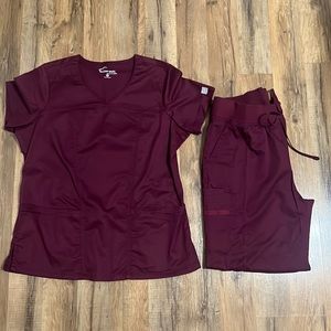 Uniform Advantage Butter Soft Scrub Set